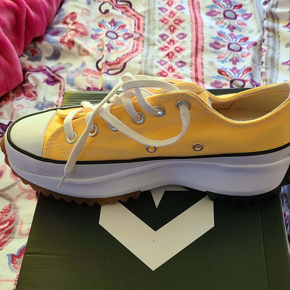 Converse platform sneakers